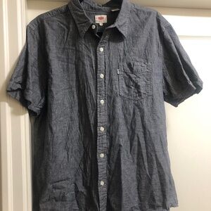 Levi’s men’s short sleeve button front blue grey cotton shirt XL one pocket
